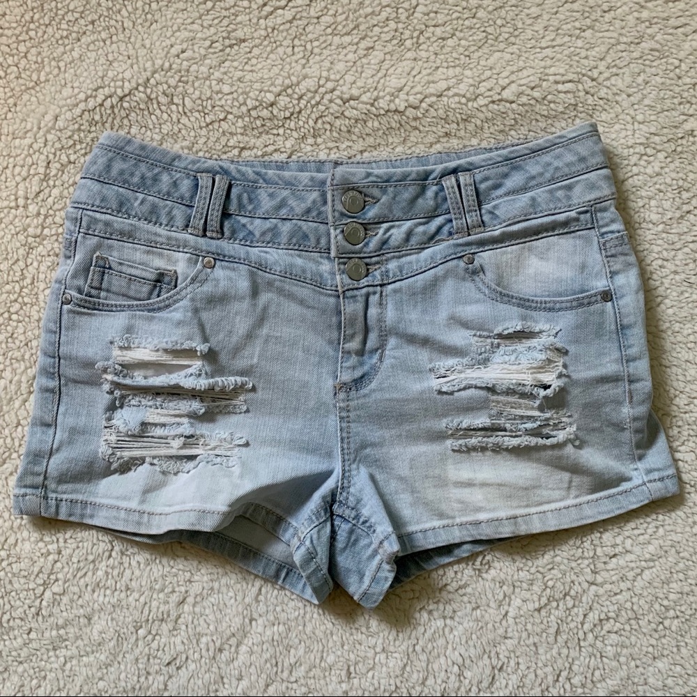 Juniors shorts - size 7